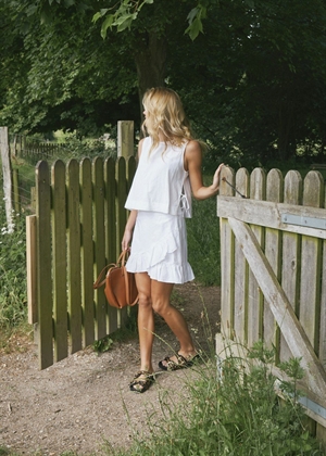 Svetlana linen top White Neo Noir
